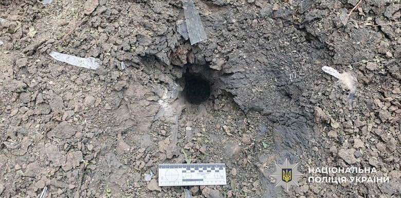 Поліцейський, медики та комунальники постраждали на Херсонщні