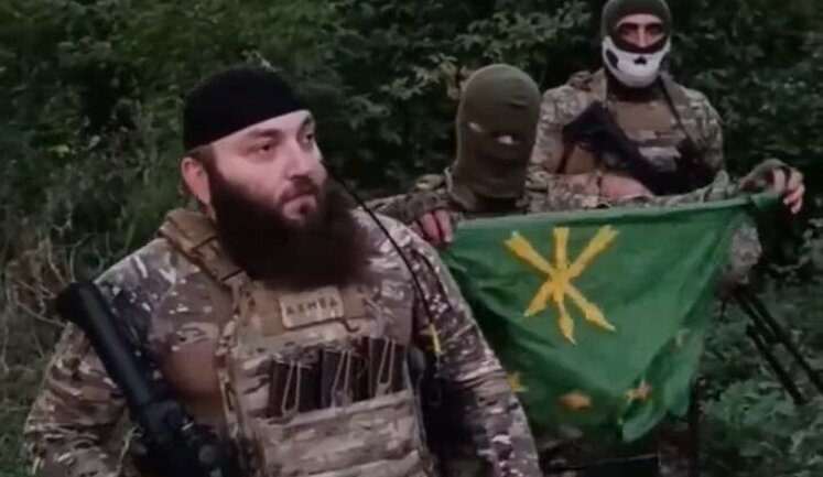 Бойцы грузинского подразделения ВСУ "Черный орел" захватили позицию оккупантов армии РФ из Адыгеи: "Вы убежали, как женщины, бросив собственный флаг". ВИДЕО