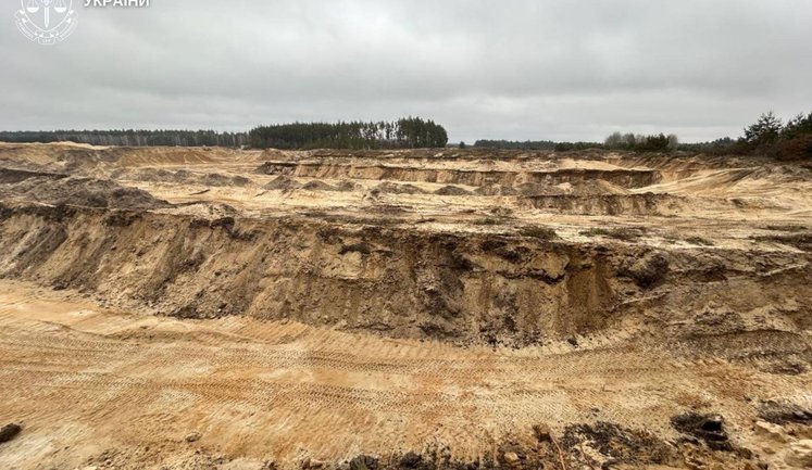 Illegal sand extraction exposed in Zhytomyr region: damage to environment amounts to 68 million hryvnias. PHOTOS