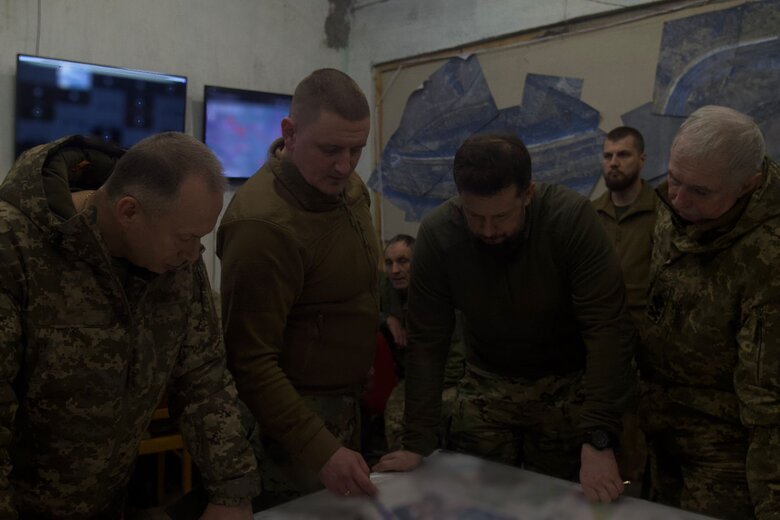 Сырский обсудил с командирами подразделений обстановку на восточном направлении: предоставлены рекомендации по улучшению оперативной ситуации 03