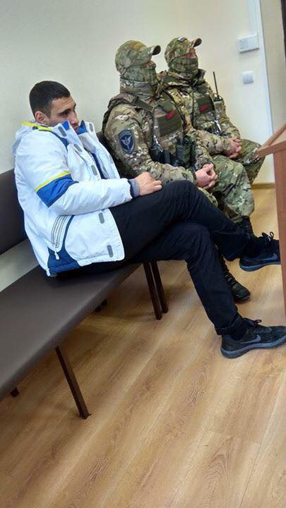 Окупанти оштрафували за збережену в соцмережі пісню затриманого кримськотатарського активіста Кемала Сеїтьяєва 02