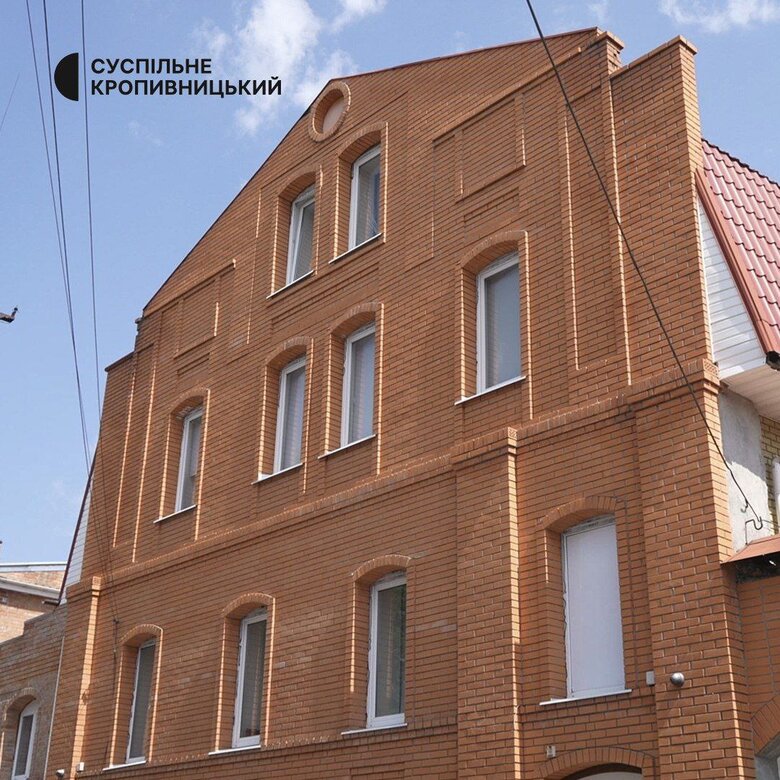 У Кропивницькому викрито офіс, працівники якого займалися телефонним шахрайством, - ЗМІ 02