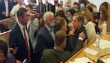 Депутаты подрались на заседании Ривненского облсовета. ВИДЕО