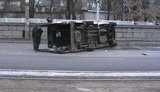 В Днепропетровске в ДТП столкнулись две маршрутки, после чего одна перевернулась. ФОТОрепортаж