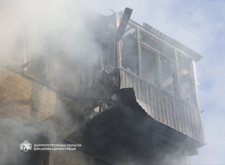 РФ вдарила по будинку в Дніпрі: що відомо?