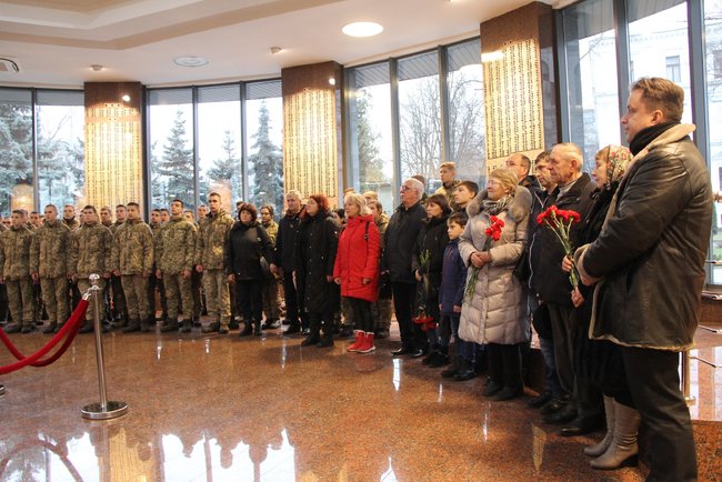 У Залі памяті Міноборони вшанували загиблих цього дня 15 захисників України 01