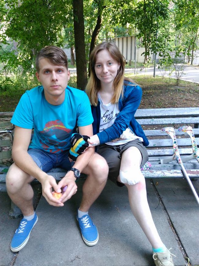 Потерявшая ногу на войне Ольга Бенда: Я лежала на руках у хлопцев, просила: Дайте воды. Они поили меня из фляжки и отводили глаза… 04