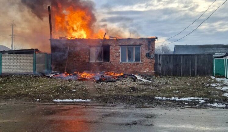 Рашисти обстріляли Семенівку на Чернігівщині: є поранені та руйнування. Пошкоджено підприємство (оновлено). ФОТОрепортаж