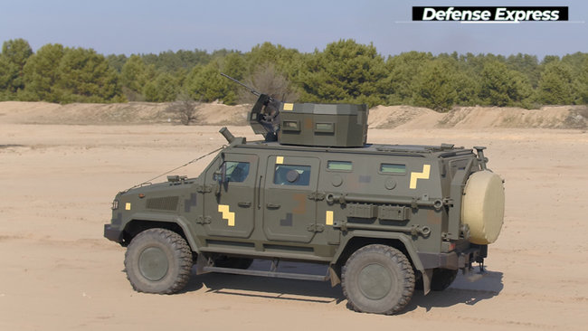 На озброєння ЗСУ прийнято бронеавтомобіль КОЗАК-2М1 01