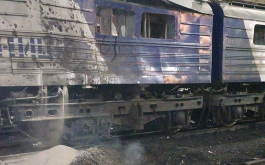 Війська РФ ударили по залізниці в Запоріжжі: загинув помічник машиніста, поранено машиніста. ФОТО