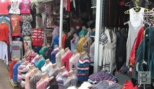 Кабмін дозволив роботу непродовольчих ринків