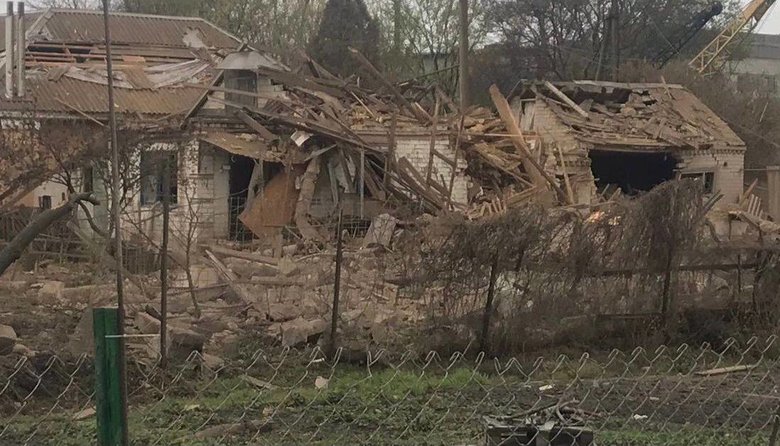 Strategic hit in country houses in Dnipropetrovsk region. No one was injured 01