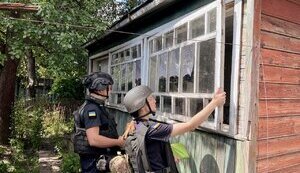 Три человека пострадали в результате удара РФ по Шосткинской громаде в Сумской области, двое мужчин - в тяжелом состоянии. ФОТОРЕПОРТАЖ