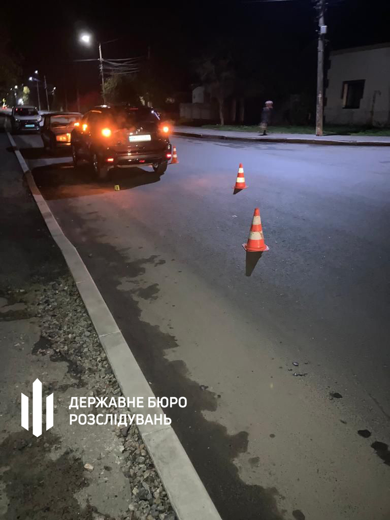 Правоохранительница в Ривненской области сбила женщину на нерегулируемом пешеходном переходе, потерпевшая скончалась в больнице, - ГБР 02