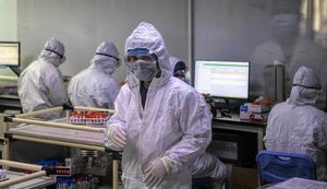 Зараженный коронавирусом человек может дольше месяца оставаться носителем болезни, - исследование