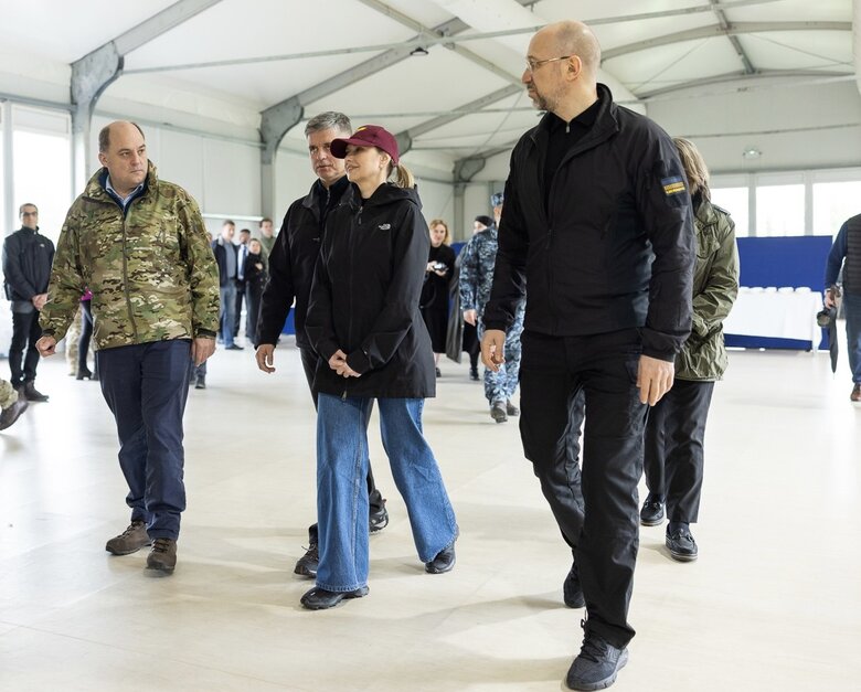 Shmyhal and Wallace visited Ukrainian soldiers undergoing training in UK: We coordinated necessary steps for a counteroffensive 03