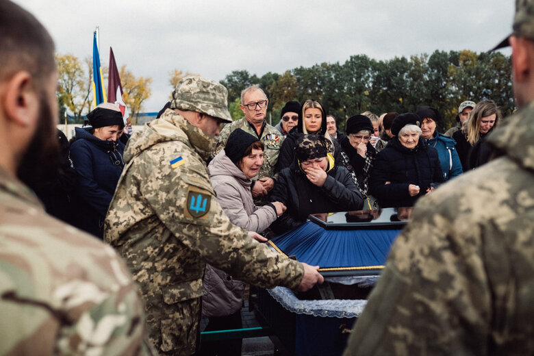 In Brovary, bid farewell to soldier Oleksandr Fatieiev, who died in battle against ruscists in Luhansk region, was held 01