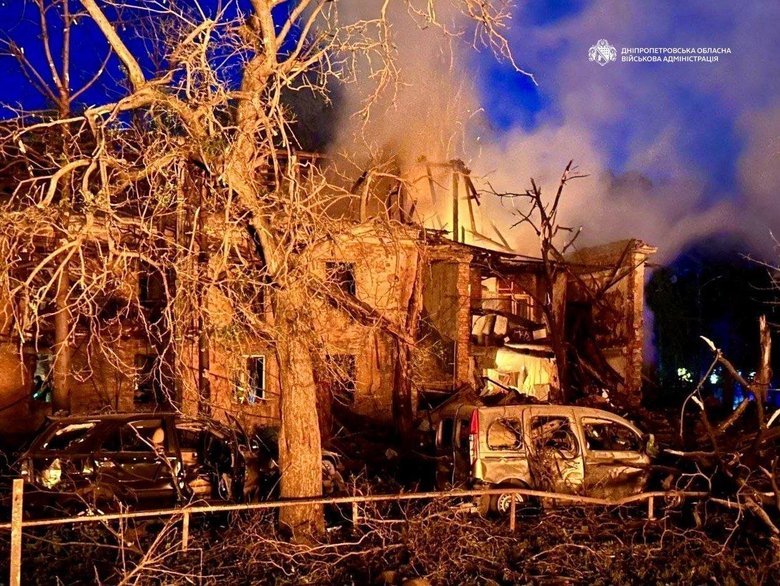 Russia attacked Dnipro: a fire broke out following the strike
