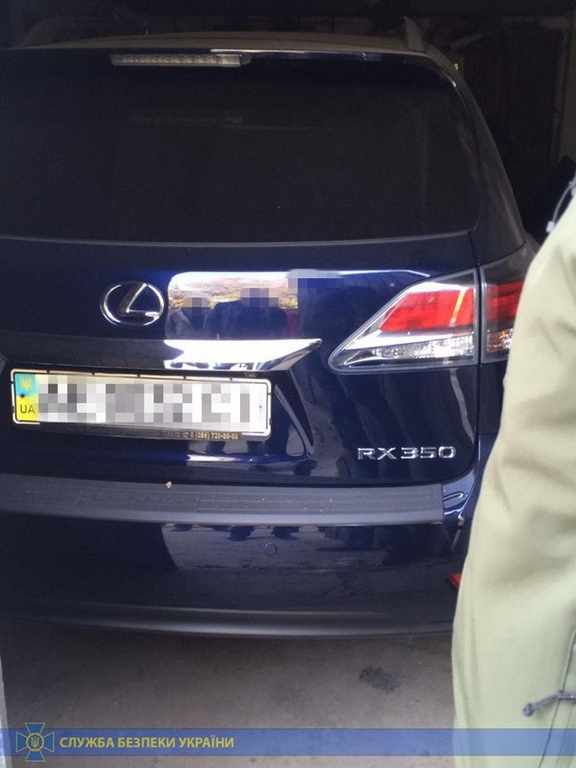 СБУ ліквідувала злочинне угруповання, яке викрало 17 автомобілів вартістю близько $400 тис 05