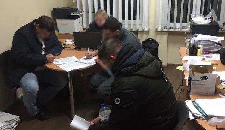 Полицейский после убийства патрульного в Рубежном пытался скрыться в России, - Нацполиция. ФОТОрепортаж