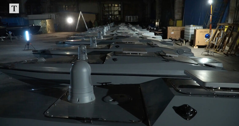 Командир операторів морських дронів із позивним Тринадцятий: Ми можемо знищити весь Чорноморський флот РФ і працюємо над цим 04