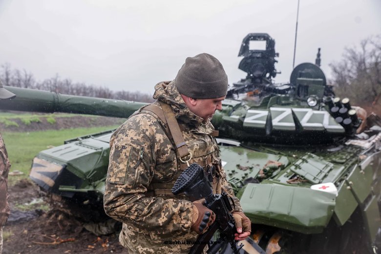 Знищена техніка російських окупантів на Донеччині: ЗСУ стримують спроби прориву військових РФ 02 Знищена техніка російських окупантів на Донеччині: ЗСУ стримують спроби прориву військових РФ 02