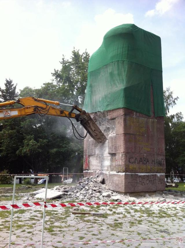 киев памятник