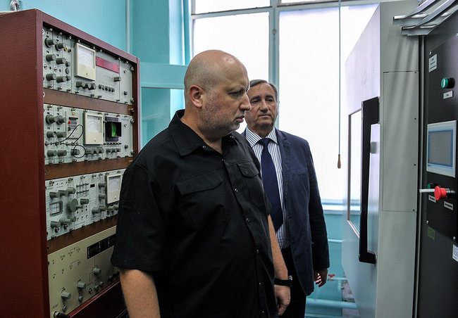 New most advanced missile weapons presented to NSDC Secretary Turchynov 01