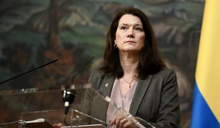 Украине не следует возвращать Донбасс силой по примеру Нагорного Карабаха, - глава ОБСЕ Линде
