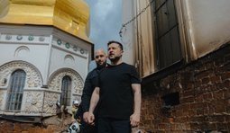 Масований удар по Києву: заява Зеленського після відвідин Лаври