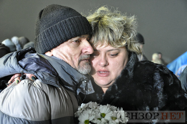 Heroes, welcome home!” liberated Ukrainian hostages enjoy warm reception at Boryspil airport 20
