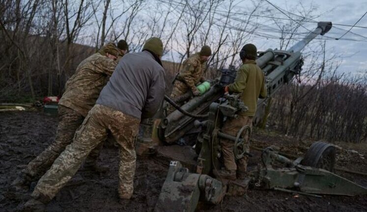 У ЗСУ майже закінчилися боєприпаси. Витрачають по 5 тис. снарядів на добу, - заступник голови ОП Жовква