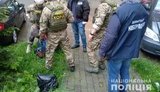 Полиция разоблачила псевдополицейского, который обманул людей на 400 тыс. гривен. ФОТОрепортаж