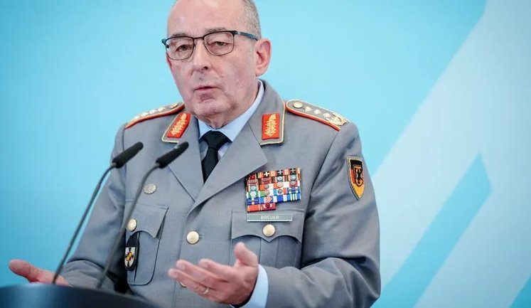 Генеральный инспектор Бундесвера Бройер возглавит Военный комитет НАТО