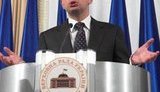 В парламенте не хватило голосов для отставки Яценюка
