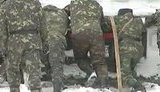 МЧС рапортует о возобновлении движения на дорогах, а люди по несколько суток ночуют в автомобилях без еды, воды и топлива. ВИДЕО