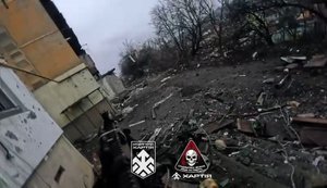 Южноамериканские добровольцы бригады "Хартия" провели зачистку городского совета в Купянске. ВИДЕО