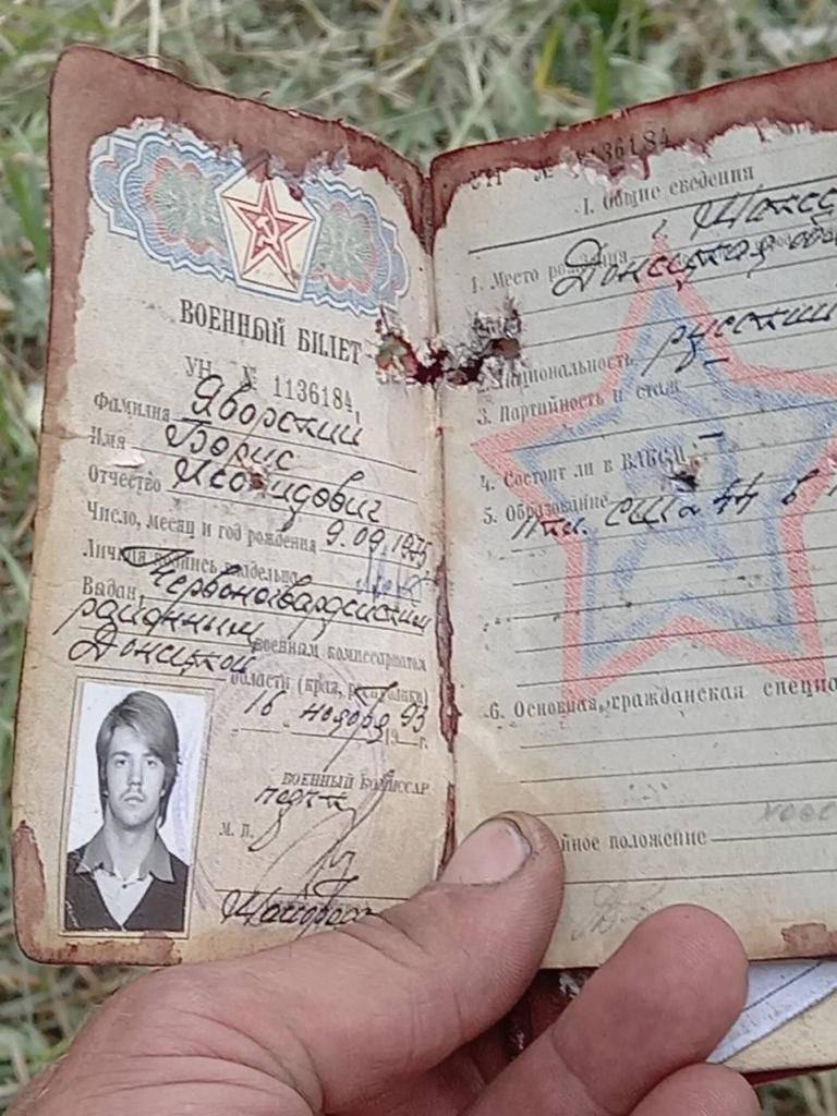 Воины мотопехотного батальона 10-й горно-штурмовой бригады уничтожили российский танк и его экипаж близ Лисичанска 02