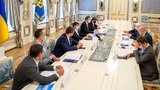 Зеленский обсудил строительство заводов для производства водорода и майнинга криптовалют