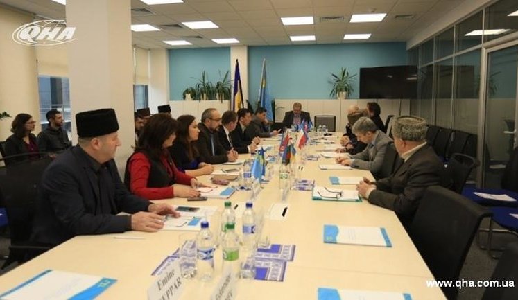 Заседание исполкома Всемирного конгресса крымских татар прошло в Киеве. Принято заявление по Полозову и Курбединову. ФОТОрепортаж