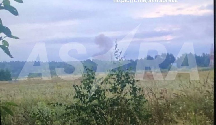 У Татарстані повідомляють про атаку на логістичний центр Wildberries та вибухи поблизу нафтопереробних підприємств. ВІДЕО+ФОТО