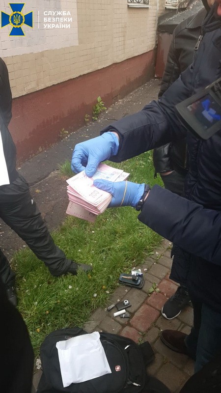 Співробітники львівського стратегічного підприємства вкрали і намагалися продати радіоактивне обладнання, - контррозвідка СБУ 07