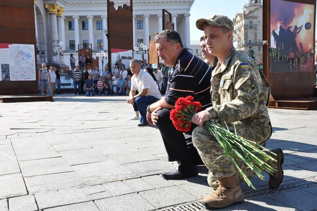 Київ попрощався з воїном 72-ї ОМБр Володимиром Матвієнком, загиблим на Донбасі 18 вересня 03