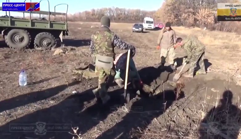 Такого мату я в житті не чула. Я бачила білі обличчя пузатих офіцерів. 32 блокпост. Історія, яку хочуть переписати 06