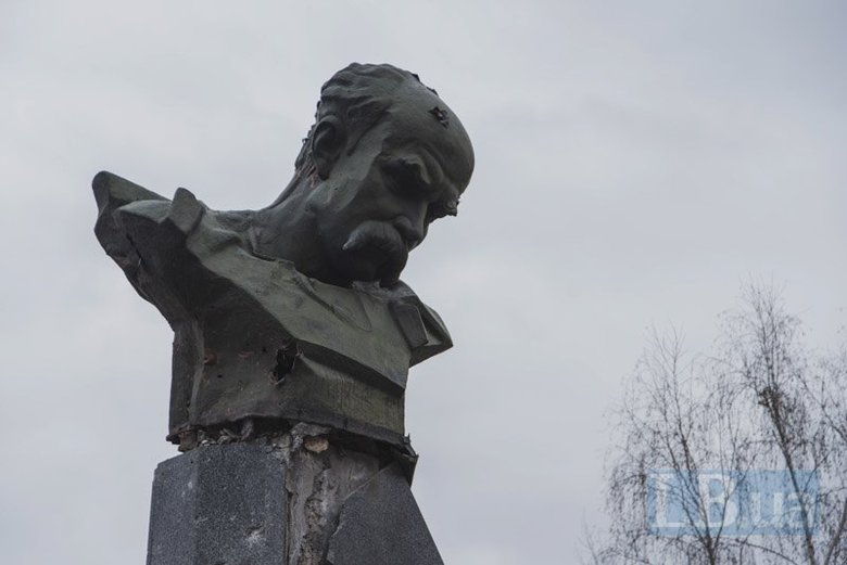 Бородянка через 18 днів після звільнення 03