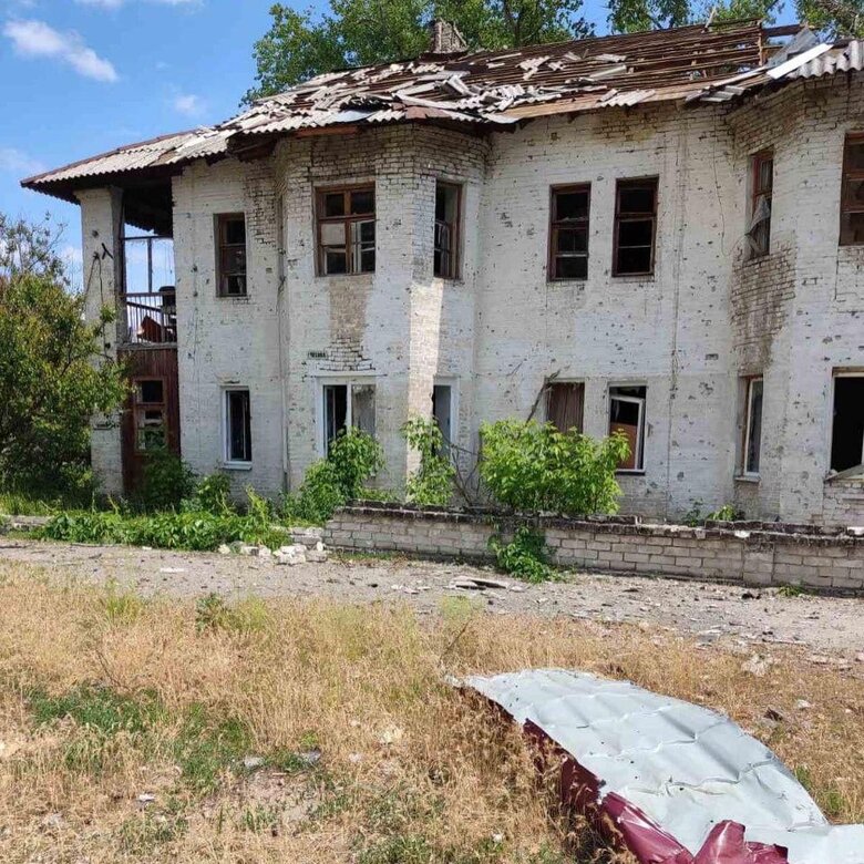 Через обстріли окупантів у Лисичанську є загиблі та поранені, продовжується штурм Сєверодонецька, - Гайдай 06