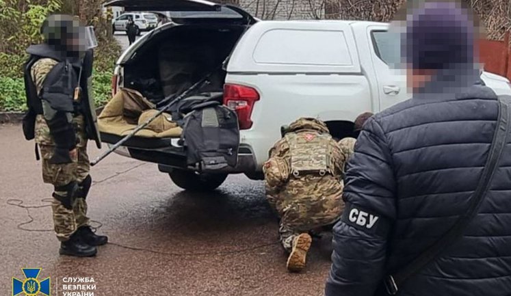 СБУ запобігла теракту в Житомирі: росіяни намагалися втягнути 16-річну школярку. ФОТОрепортаж