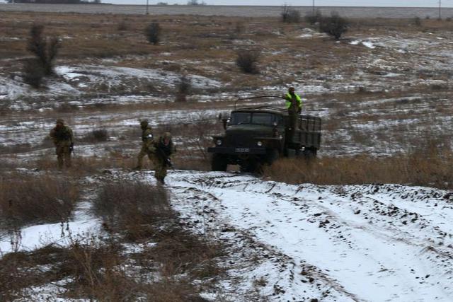 Николаевские десантники провели тактические учения с боевой стрельбой 02