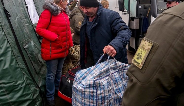 Большинству освобожденных в результате обмена некуда идти из "Феофании", - замглавврача