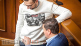 Увлекательный рассказ Шахова Королевской, свитшот Лещенко с Шуфричем и улыбающийся Насалик, - день работы ВР 23 марта. ФОТОрепортаж